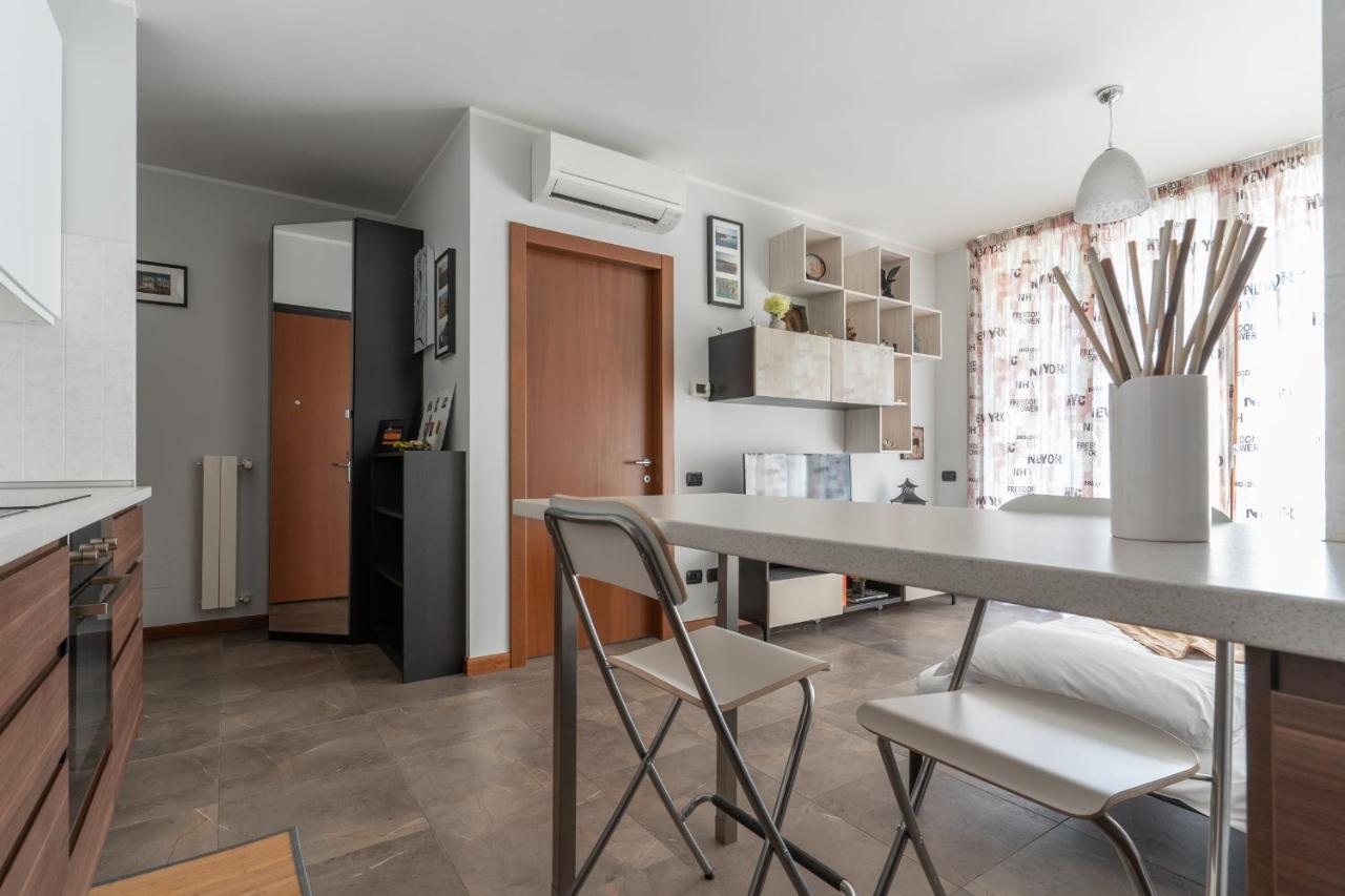 The Best Rent - Bright One-bedroom In Precotto Area Appartamento Milano