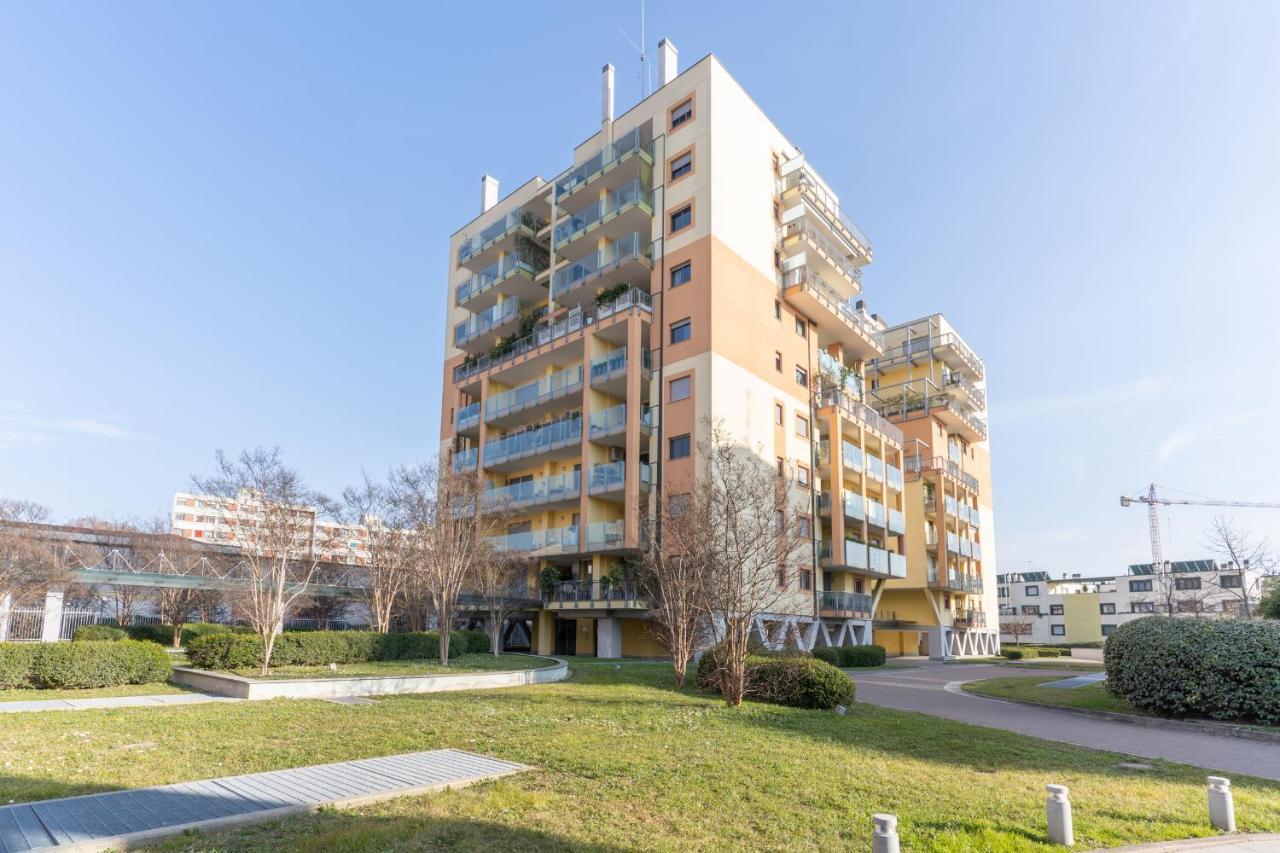 The Best Rent - Bright One-bedroom In Precotto Area * Milano